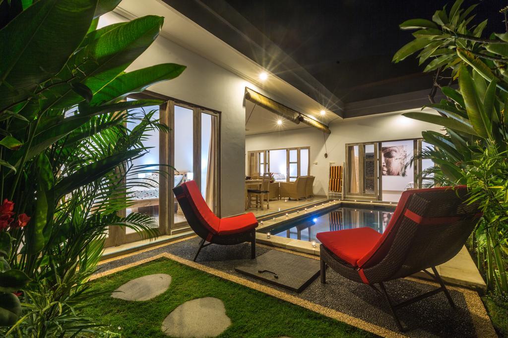 Castro Villa Seminyak  Exterior photo